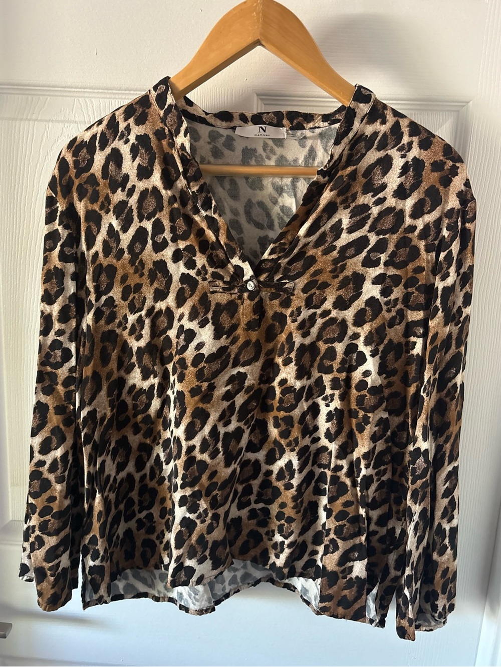Natori Leopard Animal Print V-Neck Long Sleeve Blouse Size XL